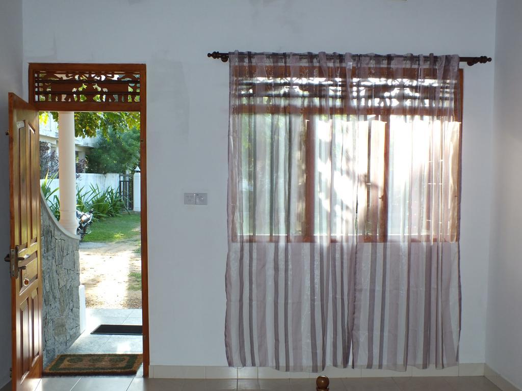 Отель Beach Corner Велигама Номер фото